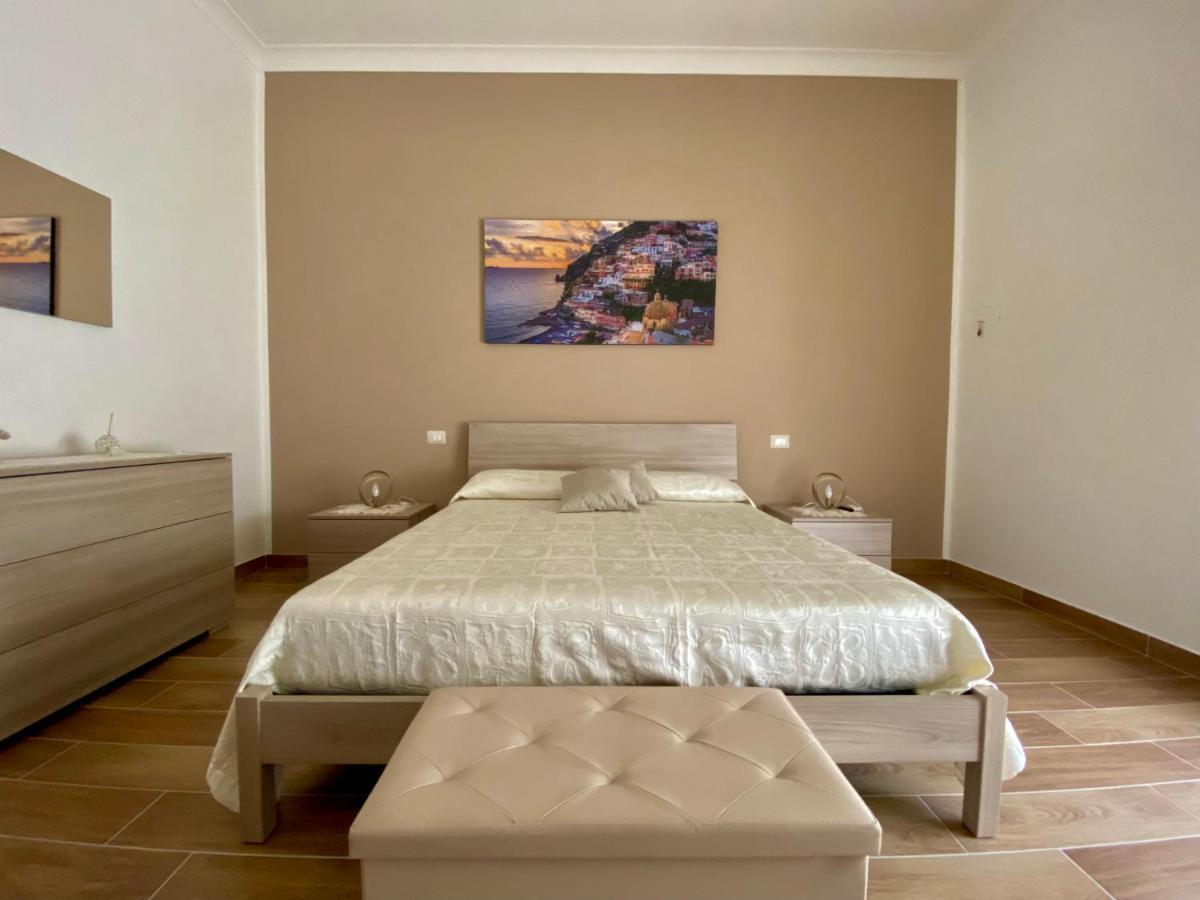Bed and Breakfast Voce 'E Notte Сант-Антонио-Абате Экстерьер фото